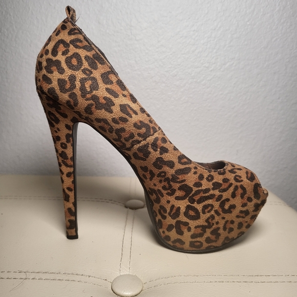Cheetah high heel - Picture 3 of 6